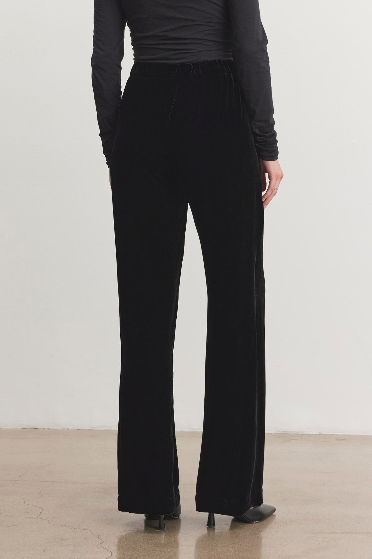 SORINE SILK VELVET TROUSER IN BLACK