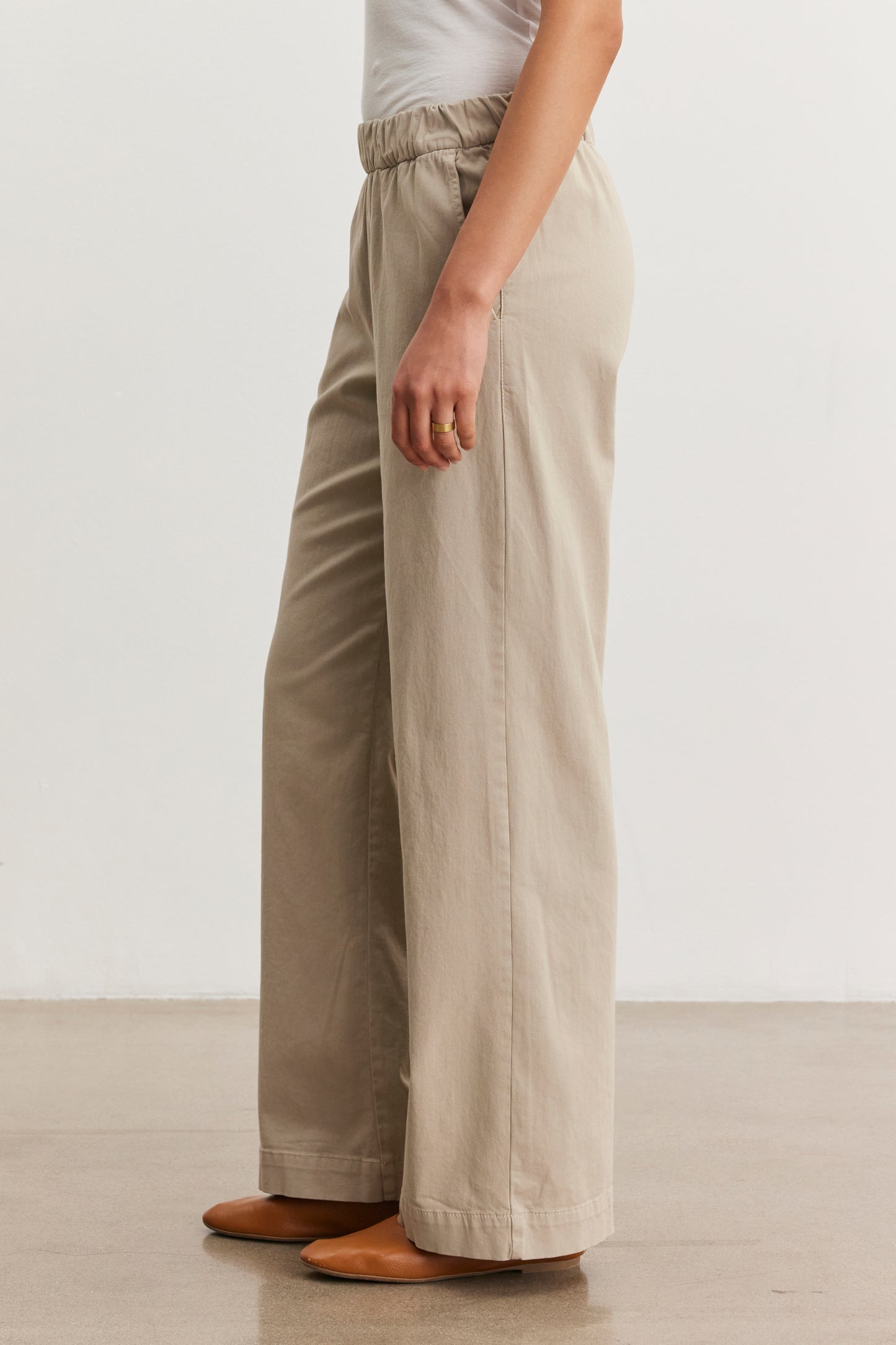 NAYA TROUSER IN OYSTER