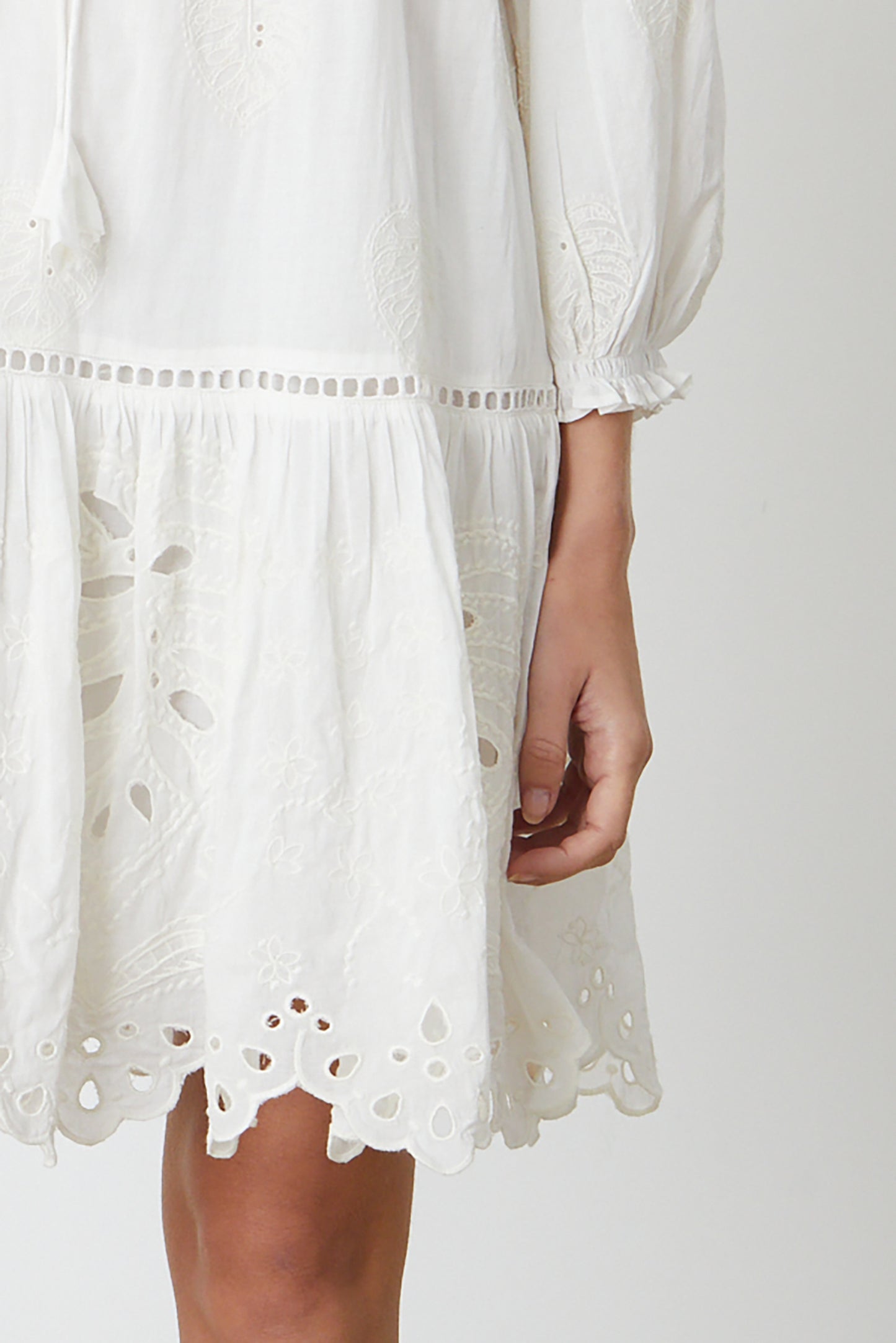 RENEE SUMMER EMBROIDERY DRESS IN IVORY