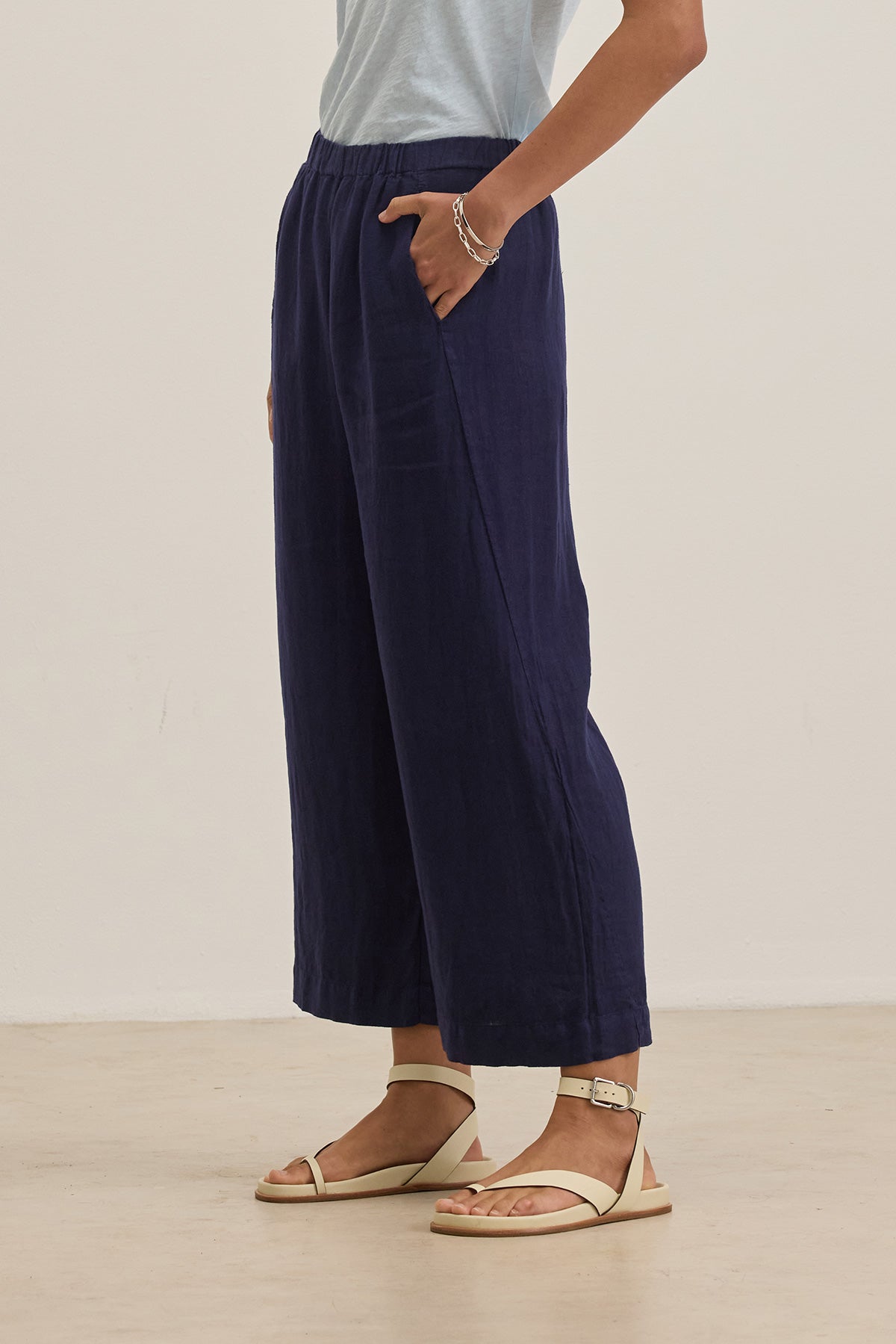 LOLA LINEN TROUSER IN NAVY