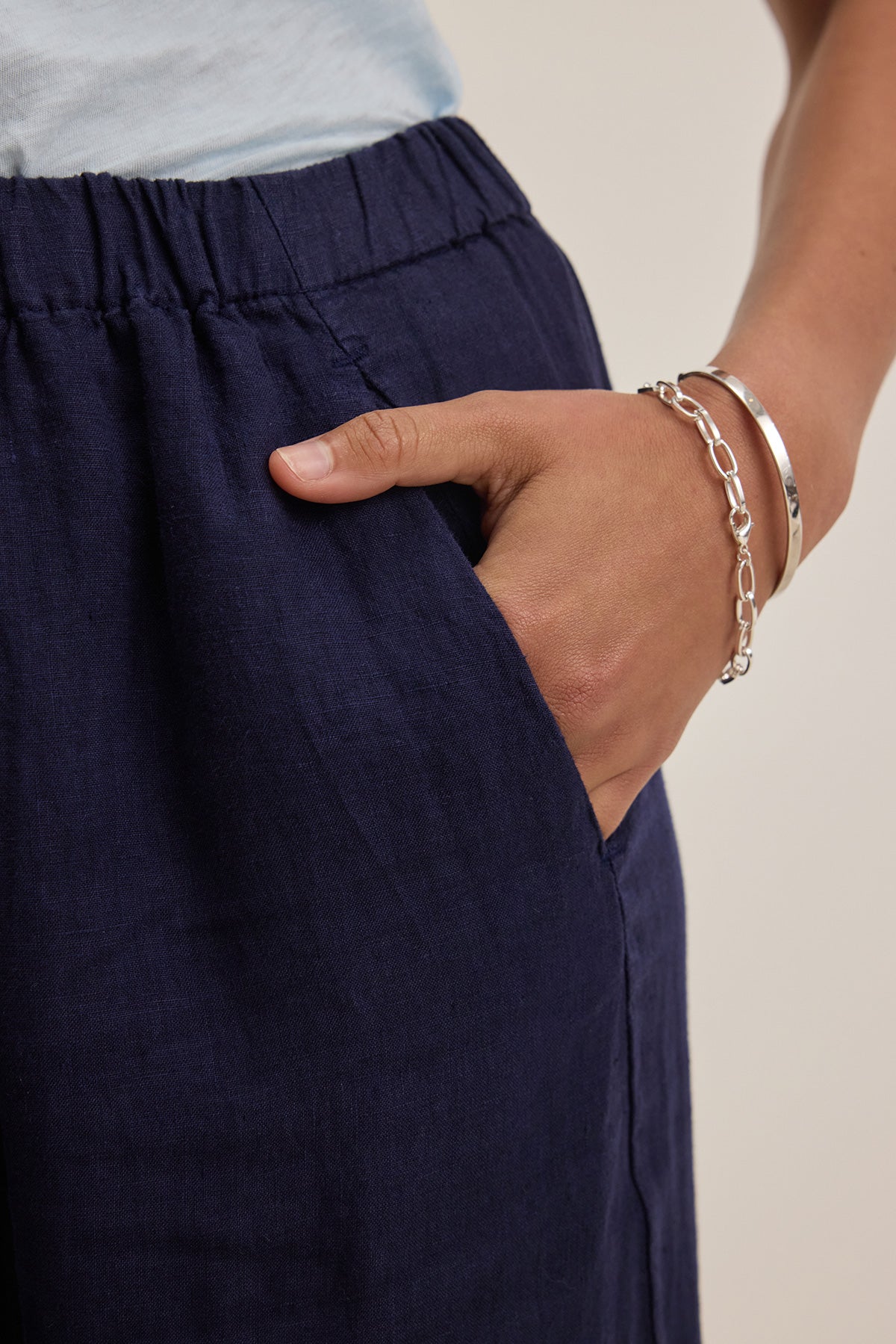 LOLA LINEN TROUSER IN NAVY