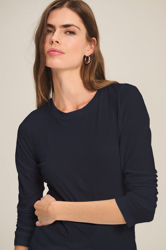 ZOFINA WHISPER CLASSIC T-SHIRT IN NAVY