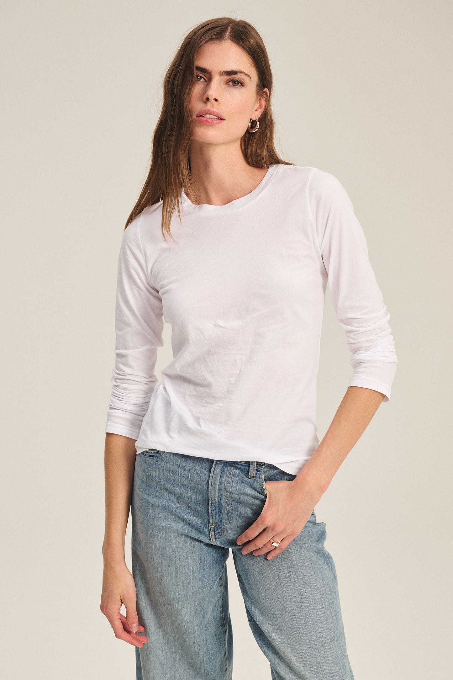 ZOFINA WHISPER CLASSIC T-SHIRT IN WHITE