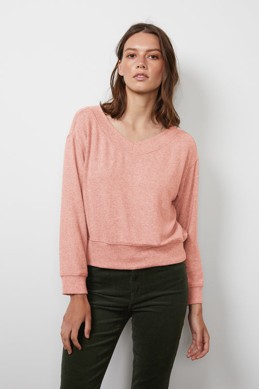 SLOE COZY LUX V-NECK SWEATSHIRT IN ROSA