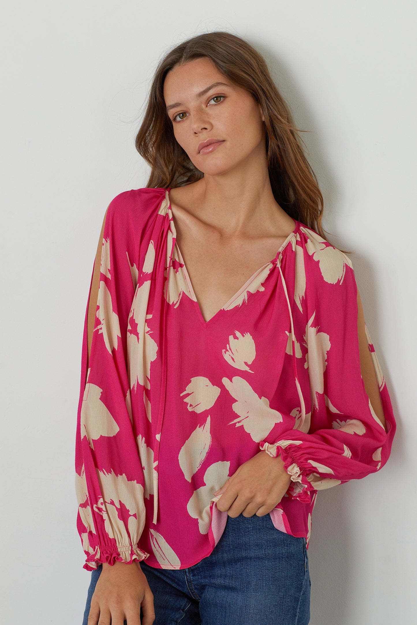 VIKKI PRINTED CUT-OUT BLOUSE IN CAICOS