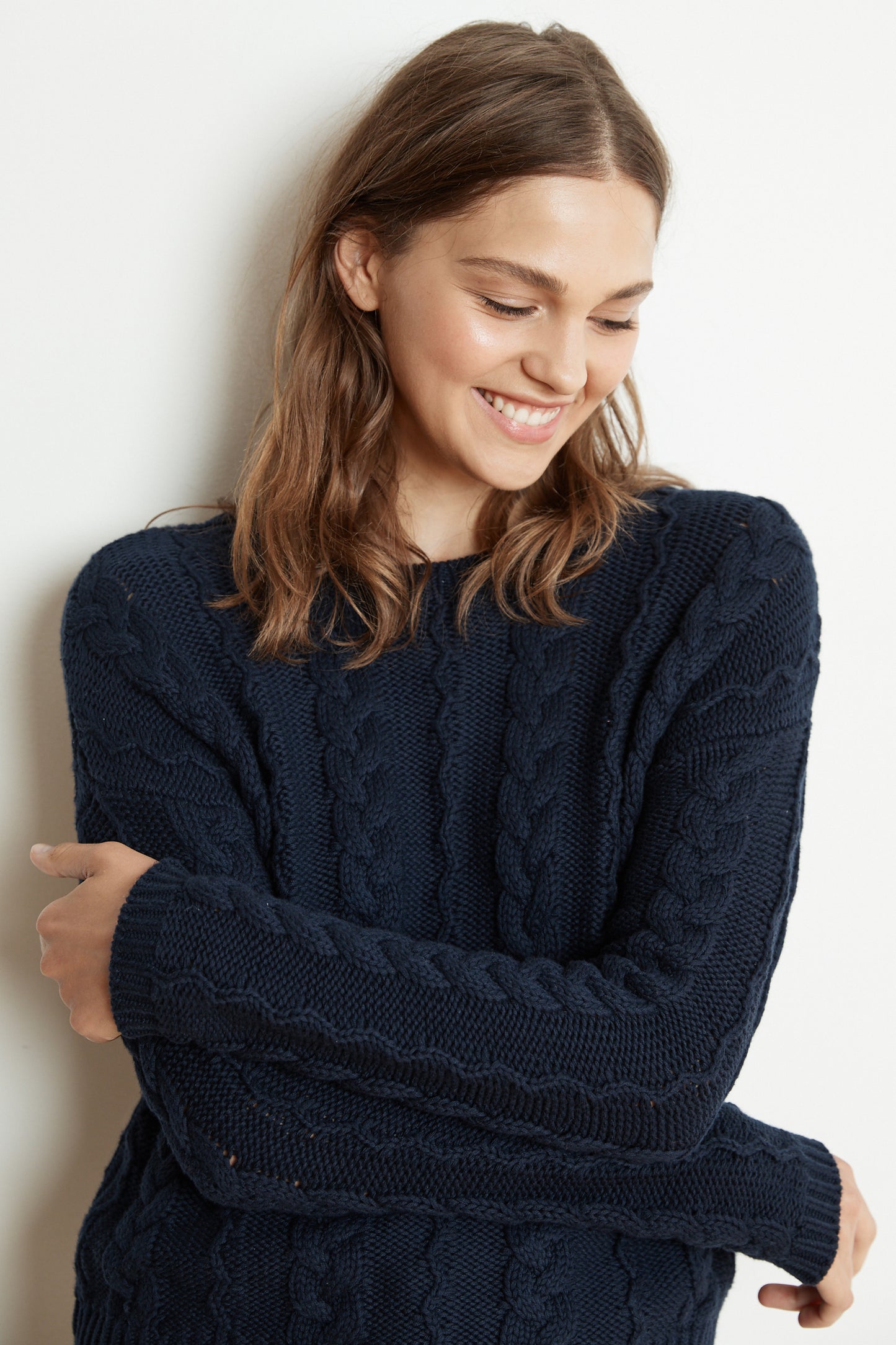 ARELY COTTON CABLE KNIT SWEATER IN NAVY
