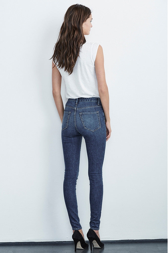 LILLY HIGH RISE JEAN IN CLASSIC