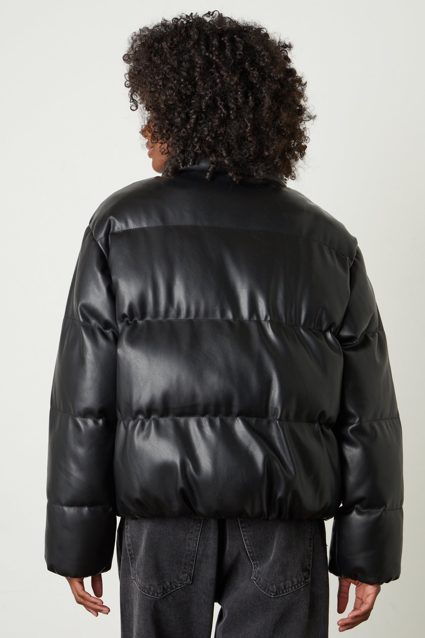 ALLY FAUX LEATHER PUFFER JACKET IN BLACK