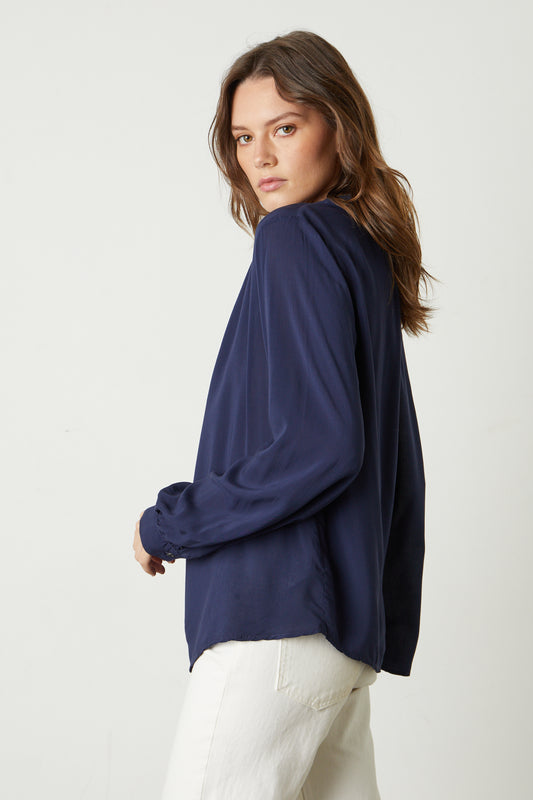 JOSEY V-NECK COLLAR TOP IN POSTMAN