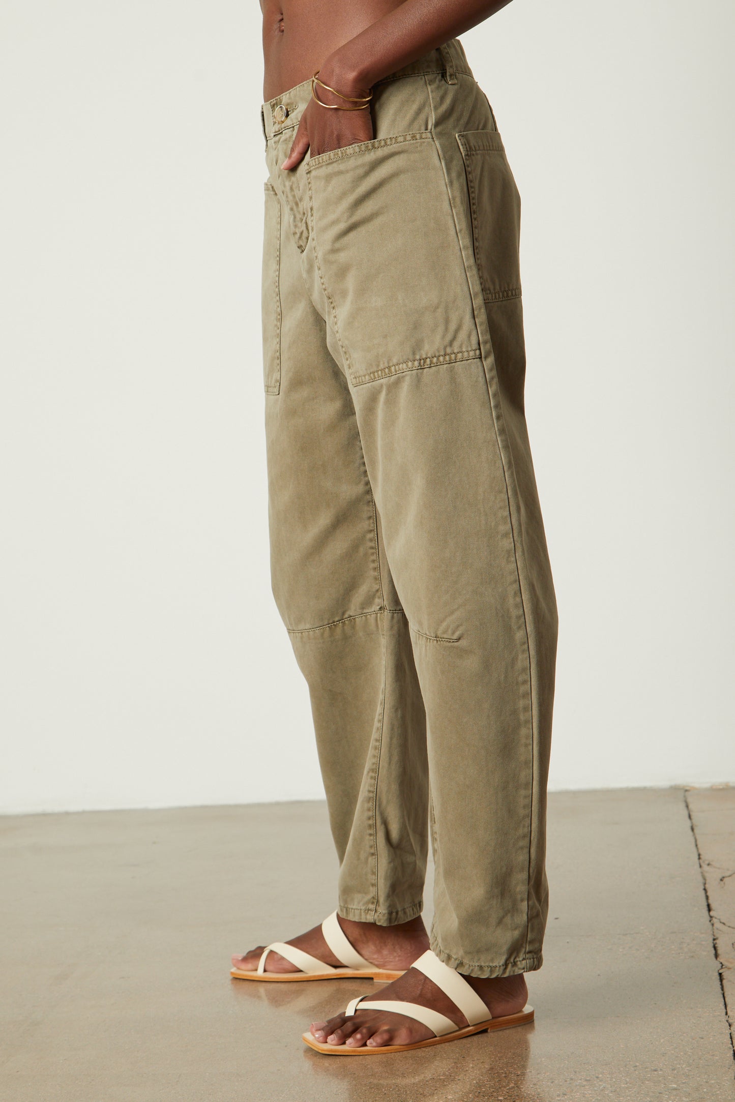 BRYLIE SANDED TWILL TROUSERS IN GRAVEL