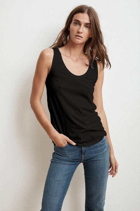 JEN SCOOP NECK TANK TOP IN BLACK